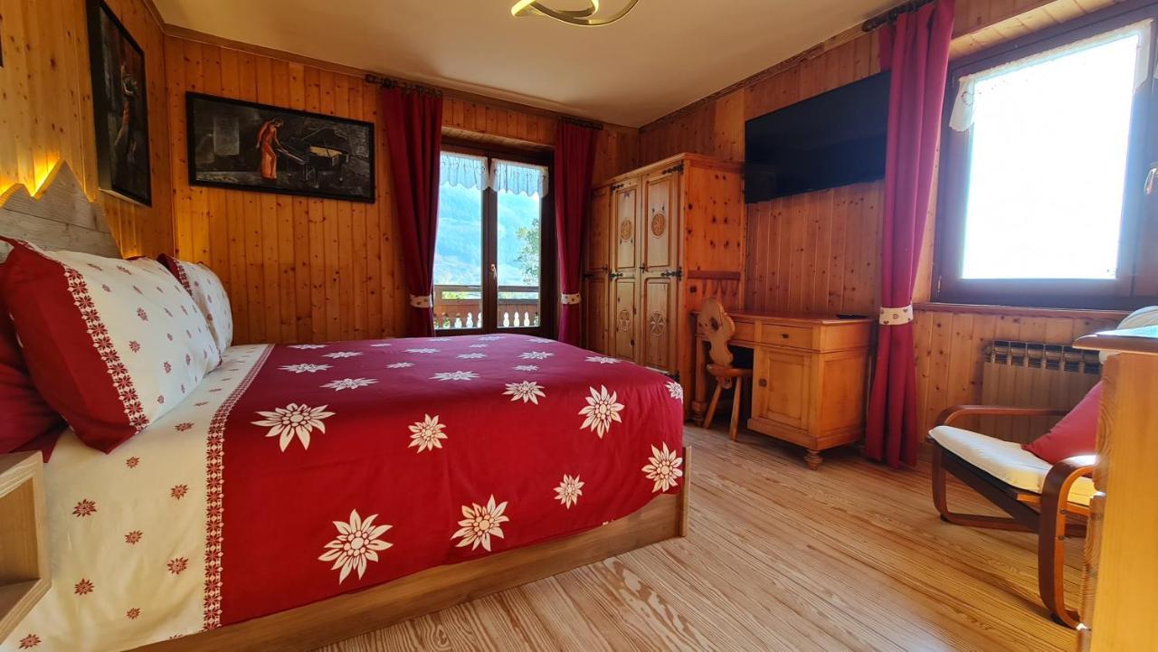Casa Margherita Chambres D'Hotes & Spa Challand-Saint-Anselme Eksteriør billede