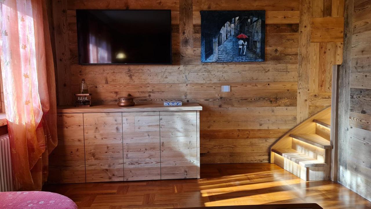 Casa Margherita Chambres D'Hotes & Spa Challand-Saint-Anselme Eksteriør billede